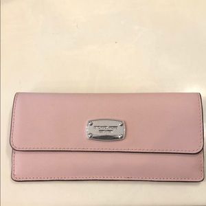 MK pink wallet